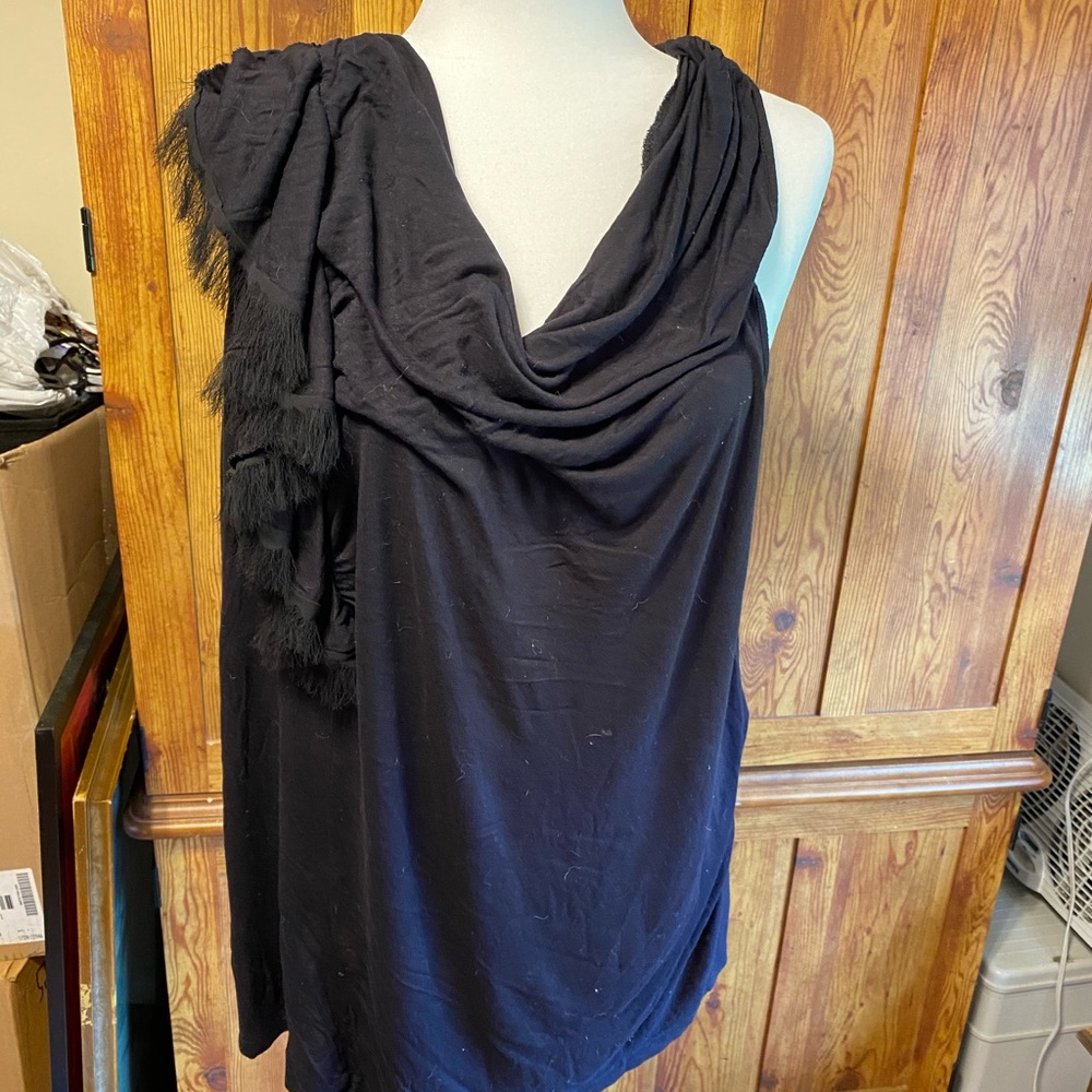 Unique off shoulder tank!!